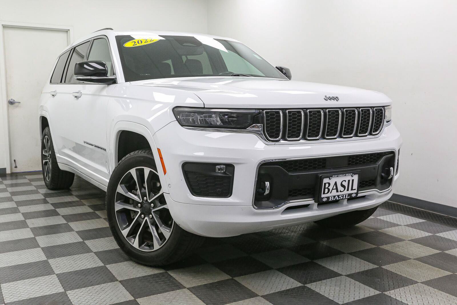 Used 2022 Jeep Grand Cherokee L Overland AWD/4WD image 2