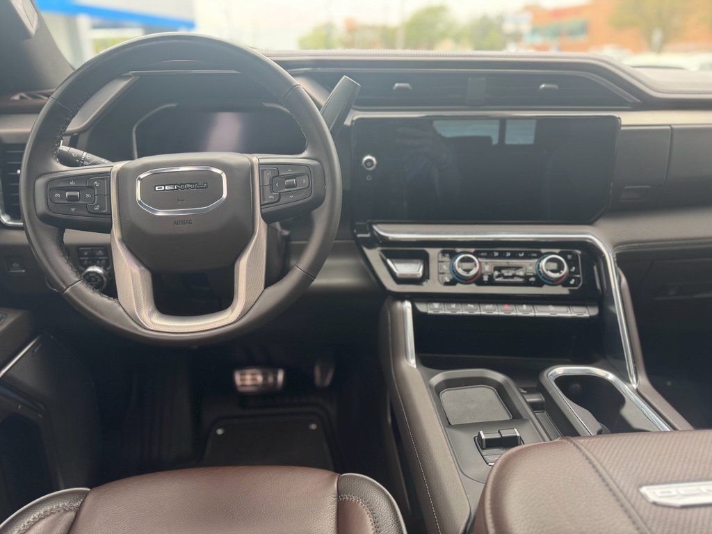 Used 2024 GMC Sierra 2500 Denali w/ Denali Reserve Package image 7