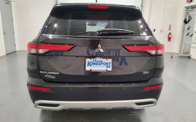 Used 2022 Mitsubishi Outlander SEL image 11