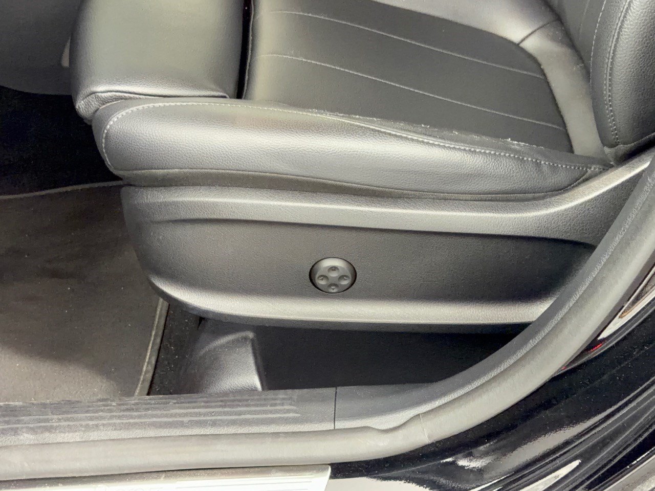 Used 2021 Mercedes-Benz GLB 250 image 16