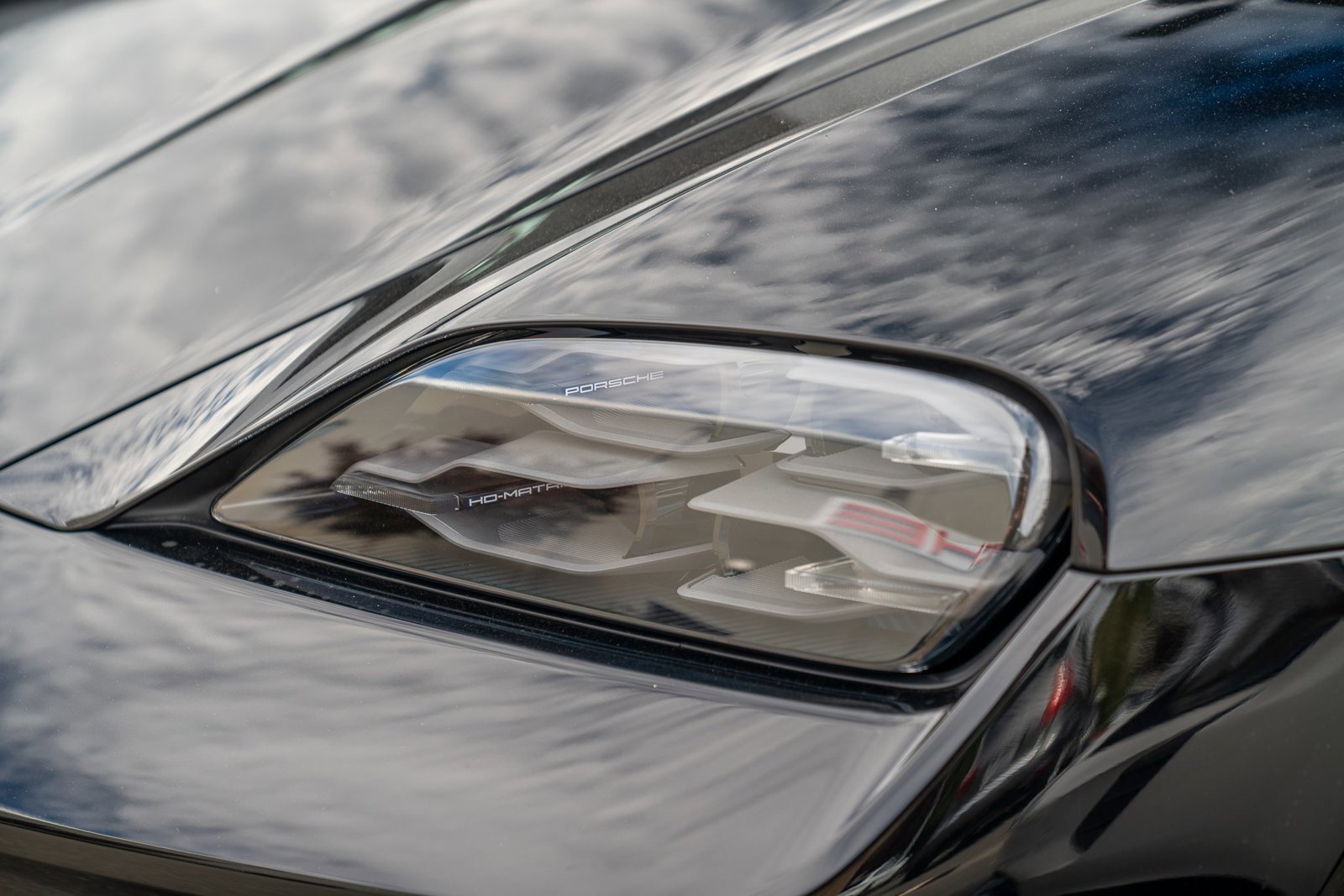 Certified 2025 Porsche Taycan image 24