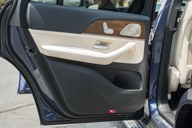 New 2026 Mercedes-Benz GLS 450 4MATIC image 39