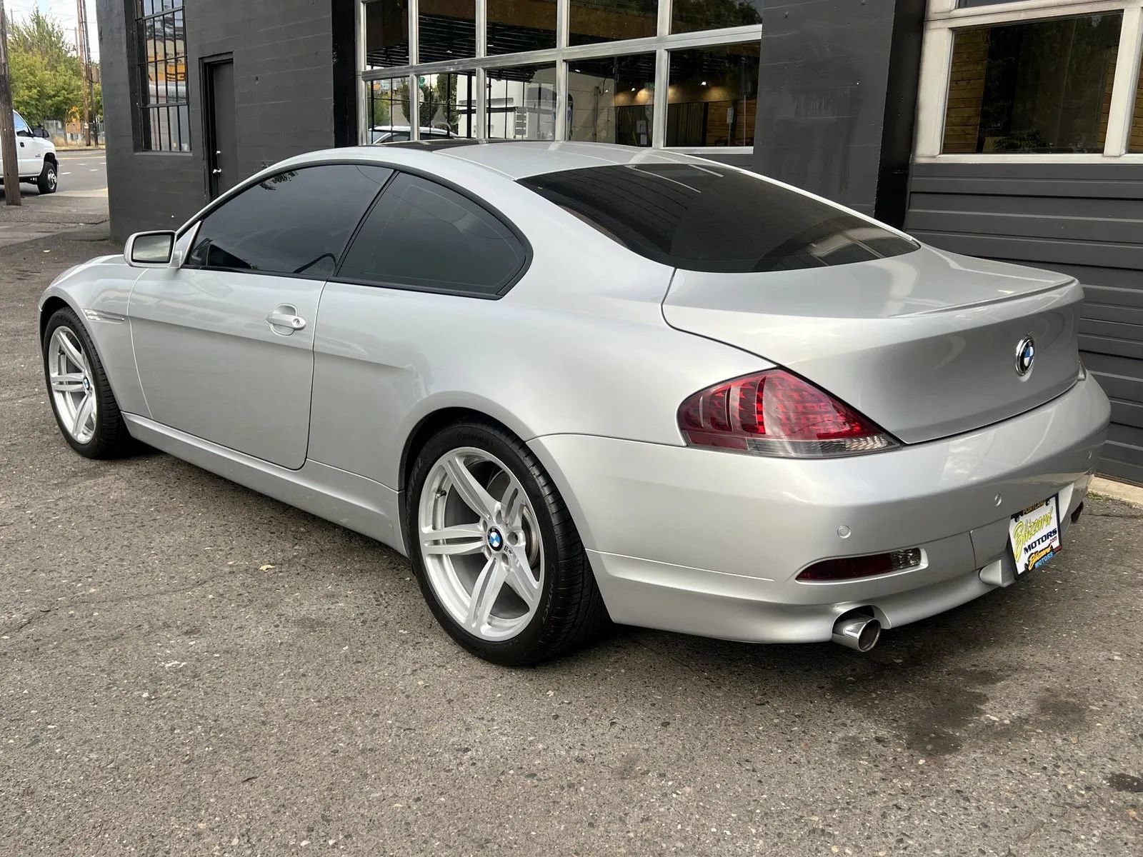 Used 2004 BMW 645Ci Coupe RWD image 3