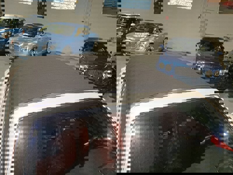 Used 2018 Rolls-Royce Dawn image 35