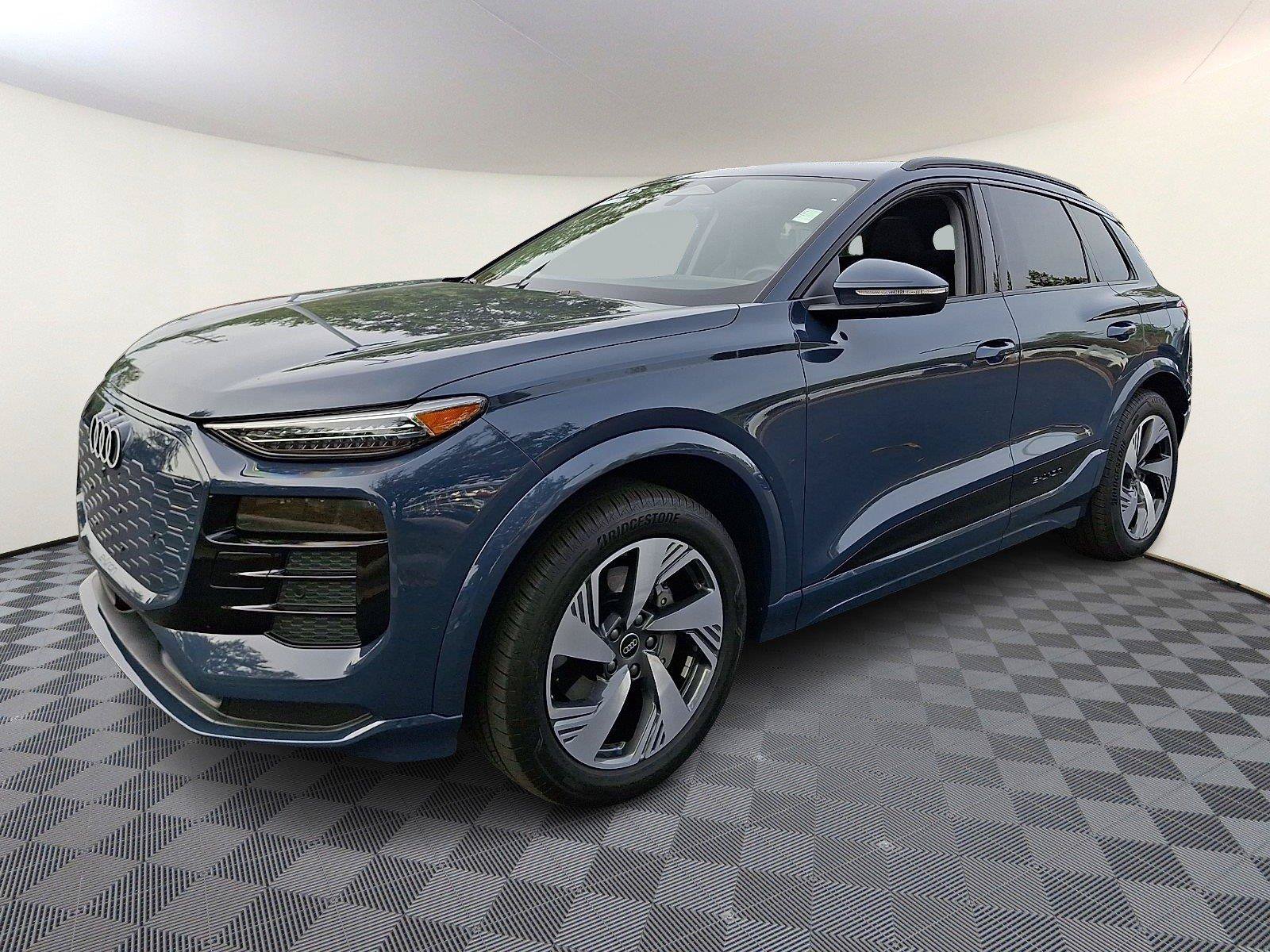 Certified 2025 Audi Q6 e-tron Premium Plus w/ Premium Plus AWD/4WD image 3
