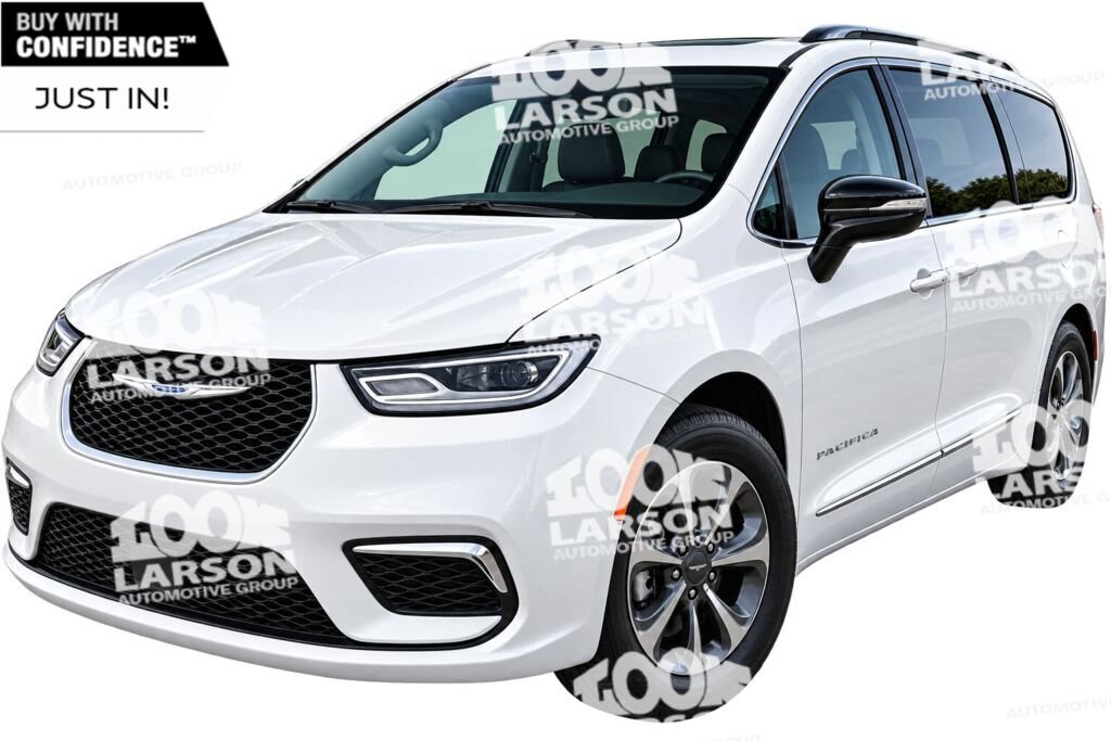 Used 2023 Chrysler Pacifica Limited