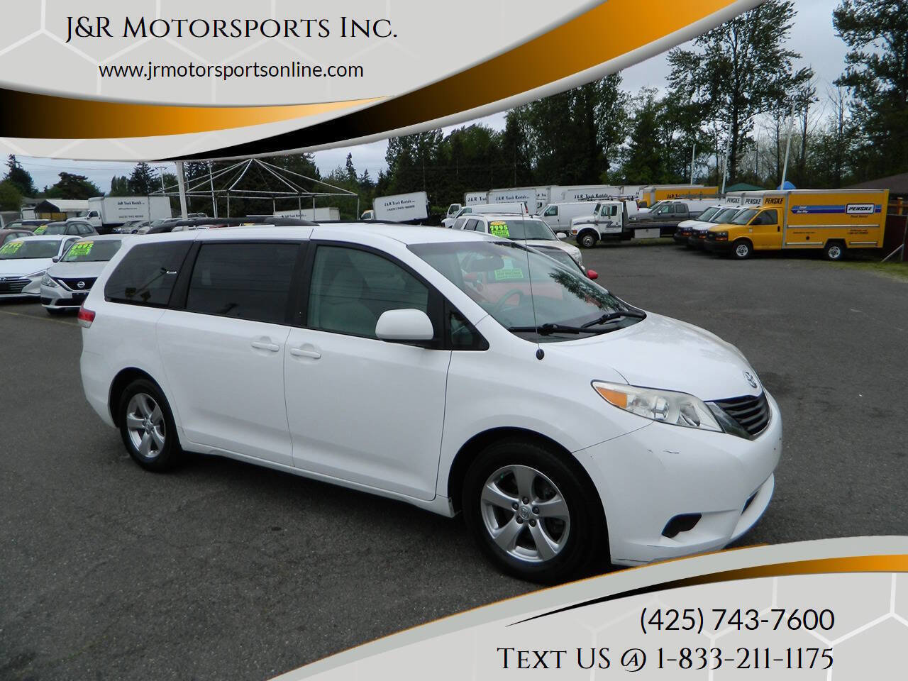Used 2013 Toyota Sienna LE FWD image 1