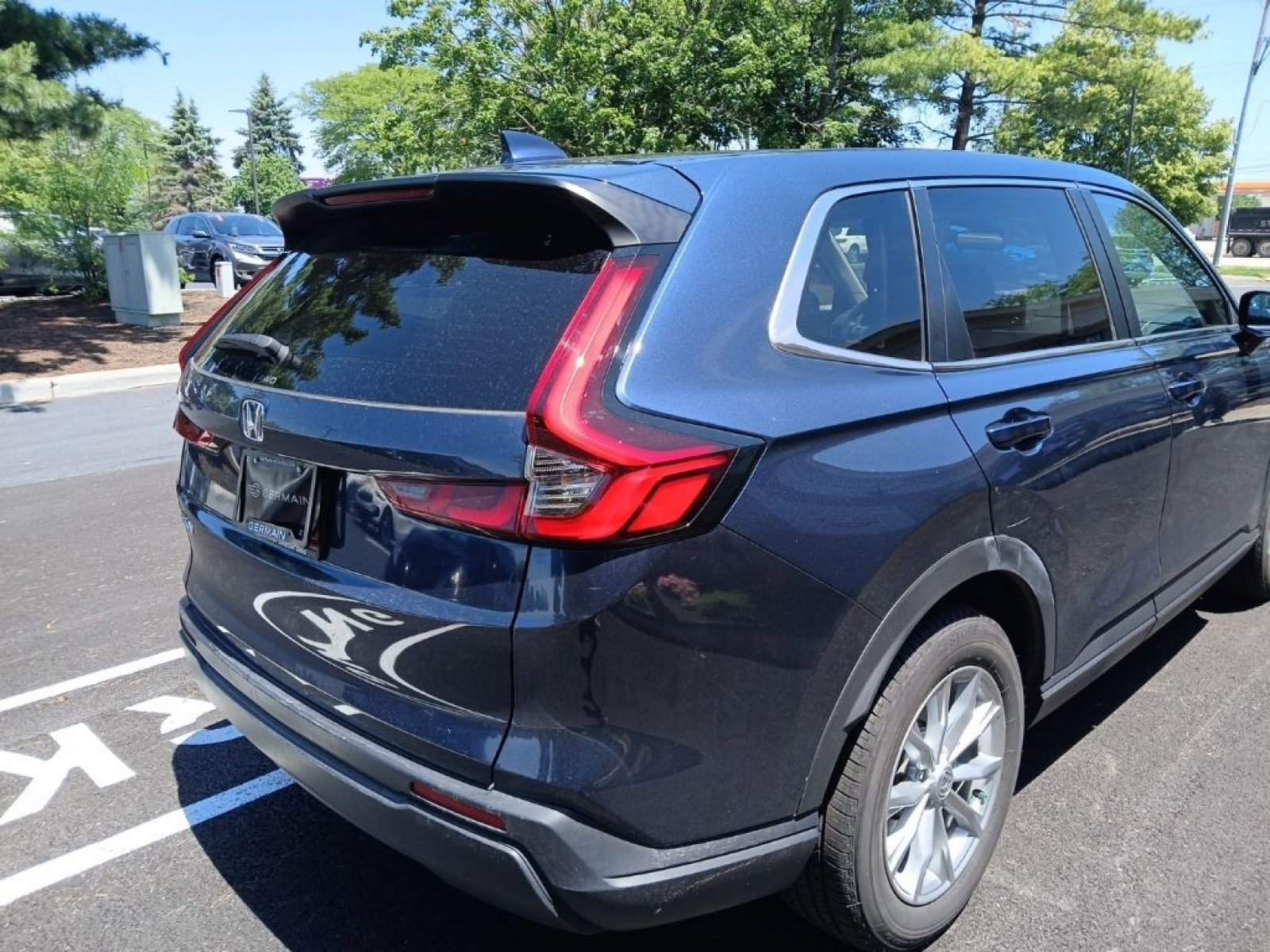 Used 2024 Honda CR-V EX image 7