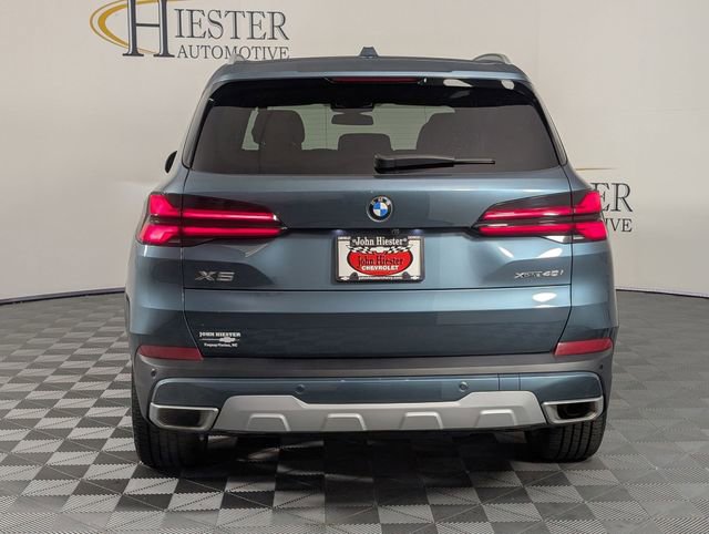 Used 2024 BMW X5 xDrive40i w/ Premium Package AWD/4WD image 6