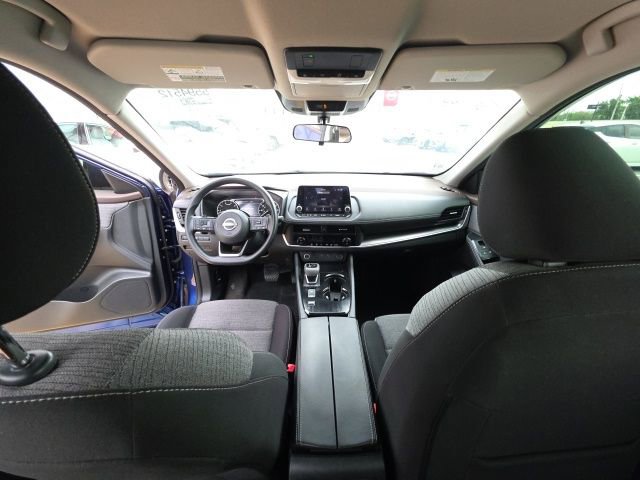 Used 2023 Nissan Rogue SV FWD image 25