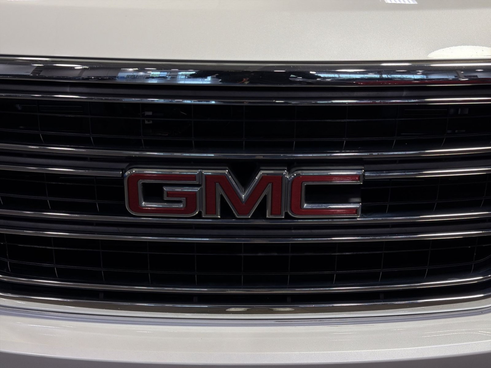 Used 2018 GMC Yukon XL SLT w/ Open Road Package AWD/4WD image 12