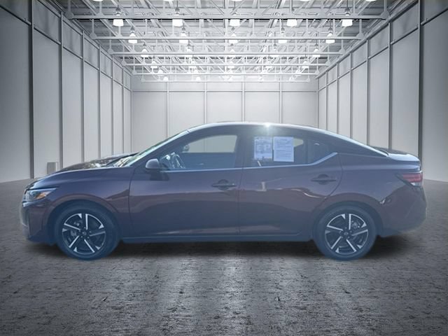 Used 2025 Nissan Sentra SV FWD image 2