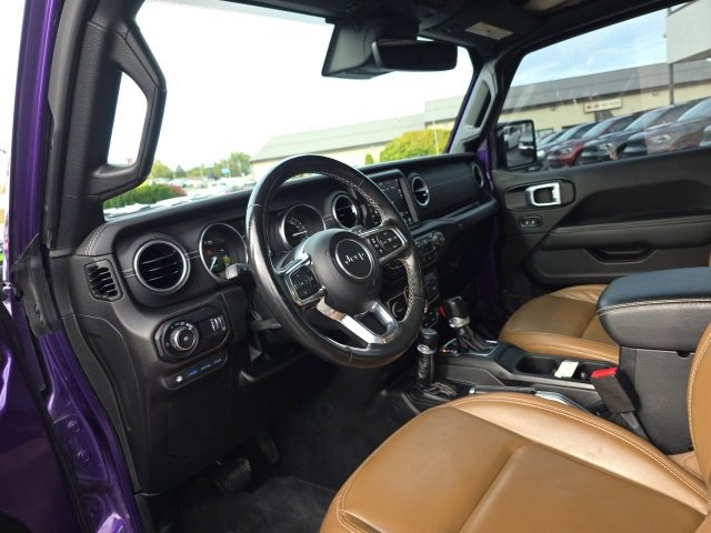 Used 2023 Jeep Wrangler Unlimited Rubicon 4xe w/ Safety Group image 15