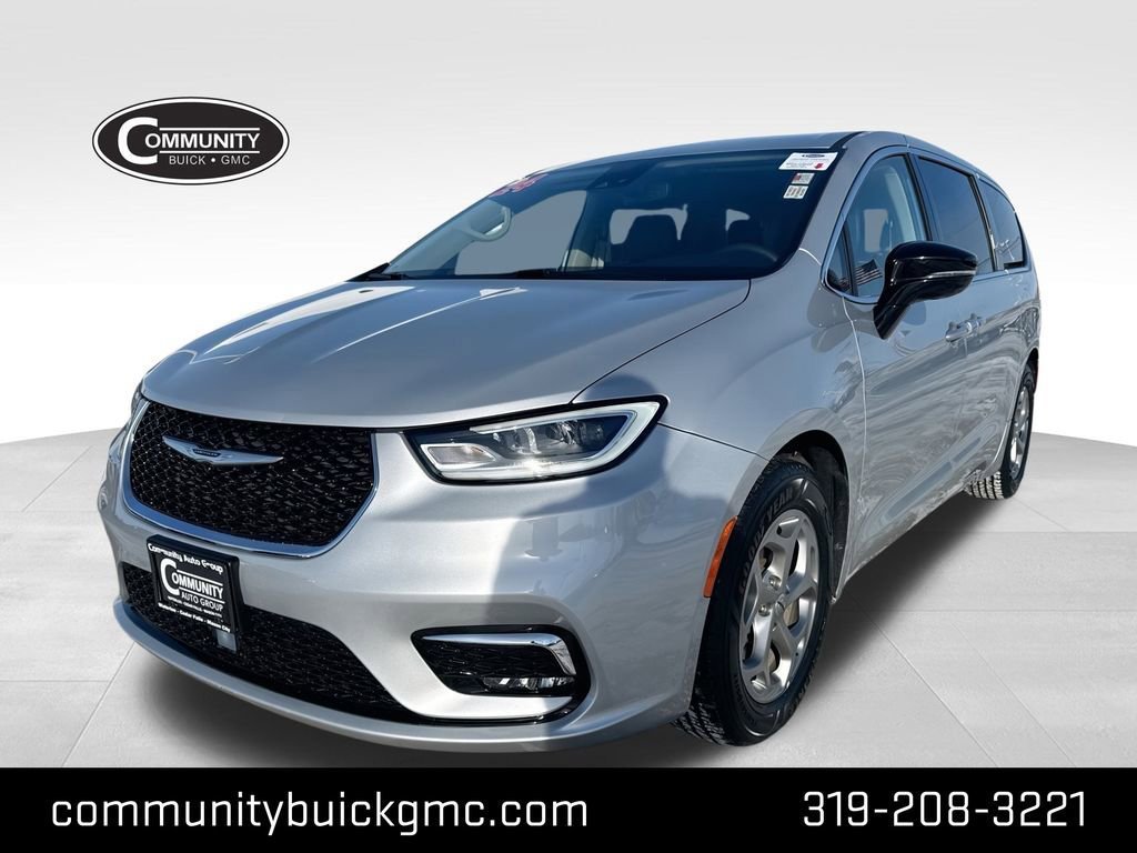 Used 2024 Chrysler Pacifica Limited
