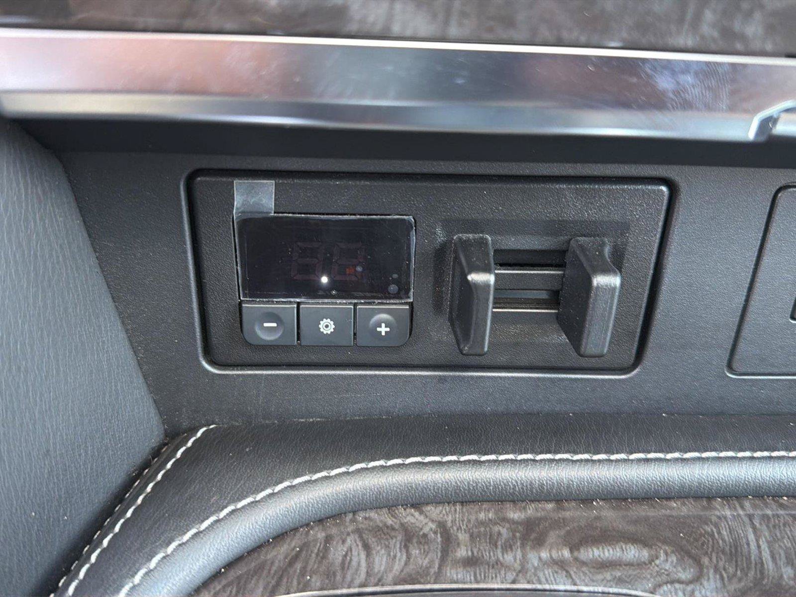 Used 2024 Nissan Armada Platinum w/ Captain's Chairs Package AWD/4WD image 23