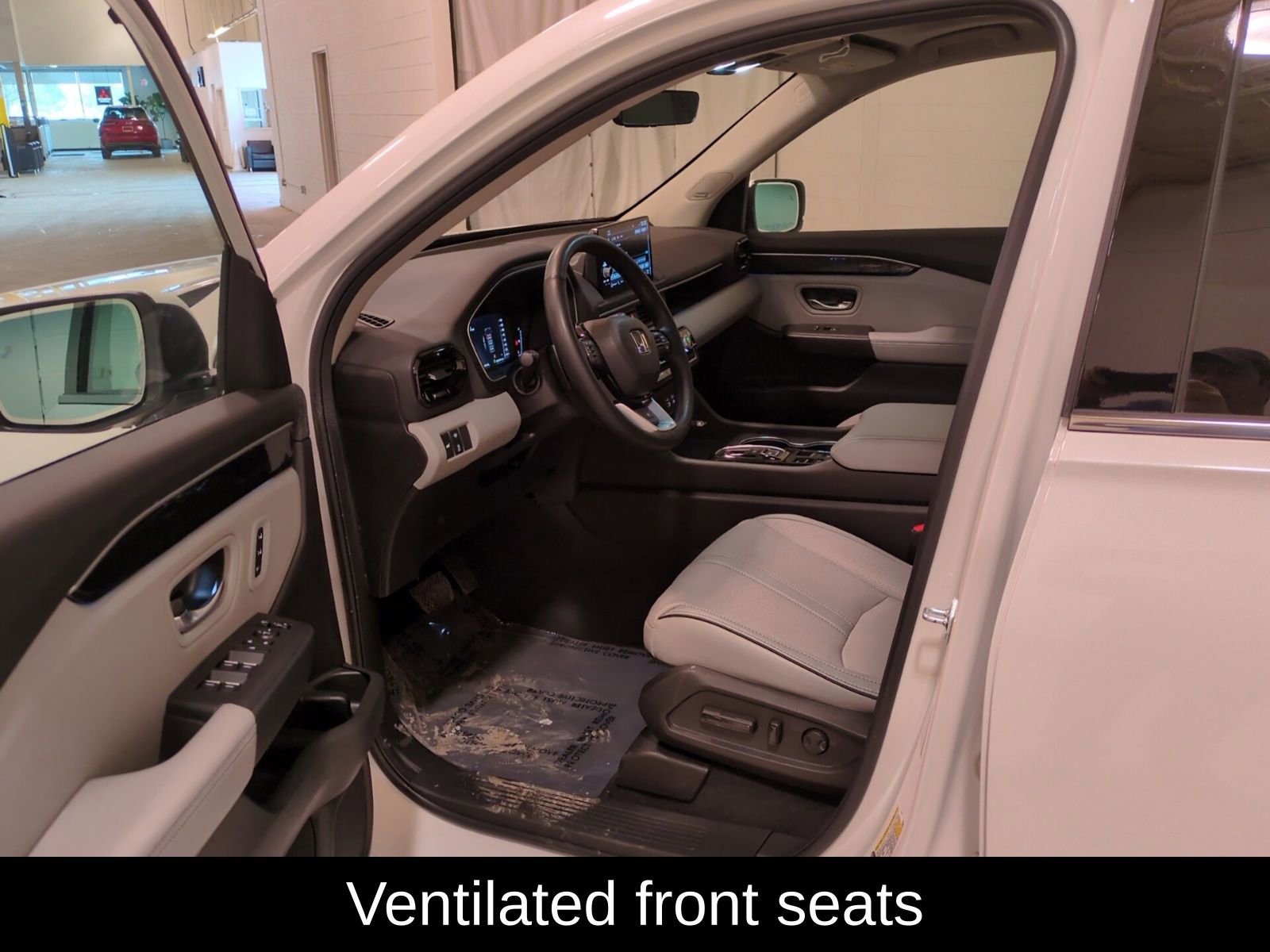 Used 2025 Honda Pilot Elite image 20