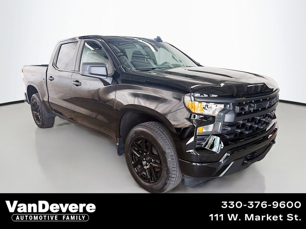 Used 2022 Chevrolet Silverado 1500 Custom w/ LPO, Dark Essentials Package AWD/4WD image 1