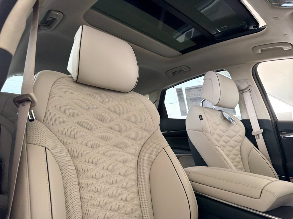 New 2026 Genesis GV80 3.5T e-SC AWD/4WD image 17