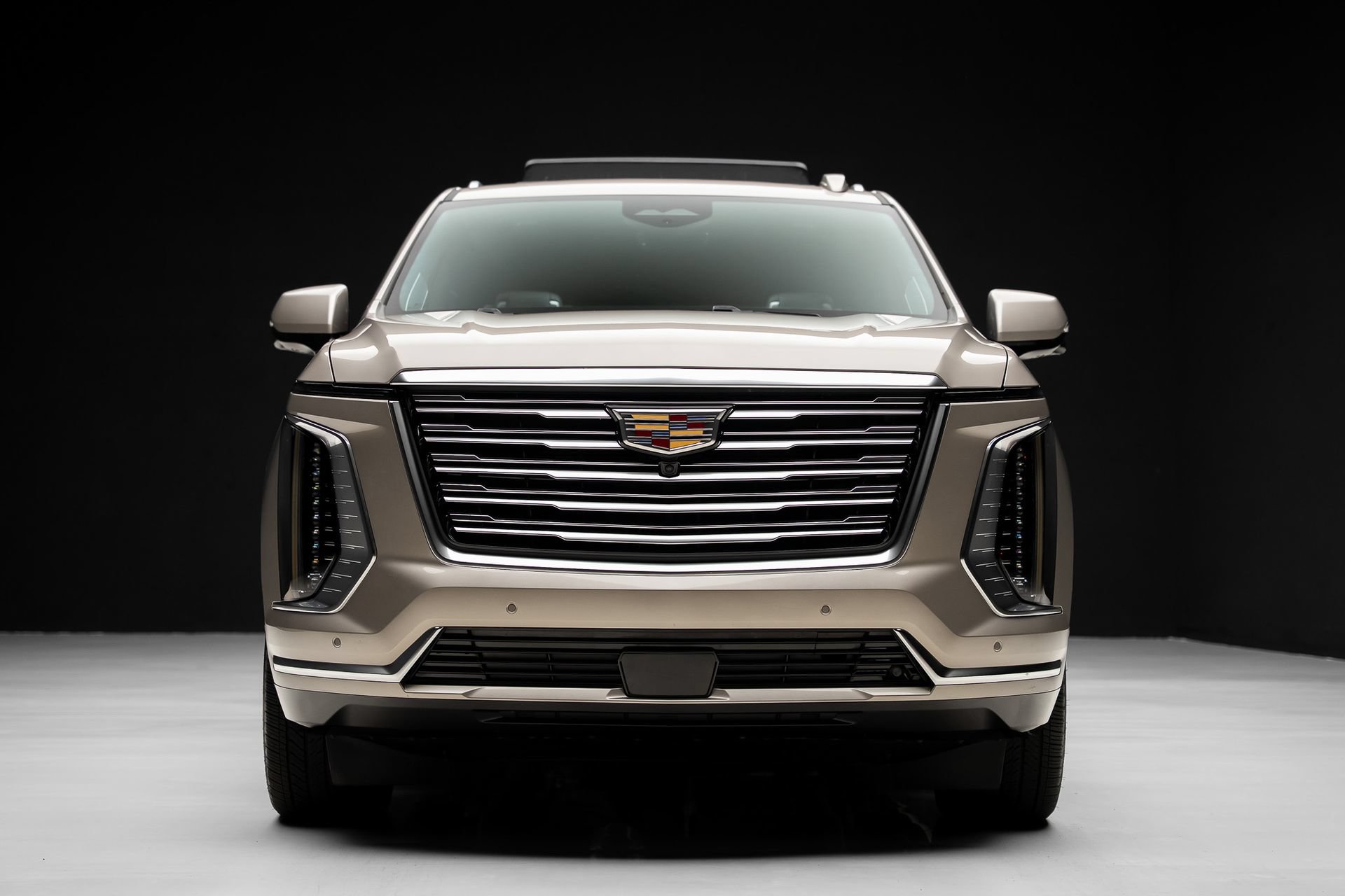 Used 2025 Cadillac Escalade ESV Premium Luxury Platinum AWD/4WD image 8