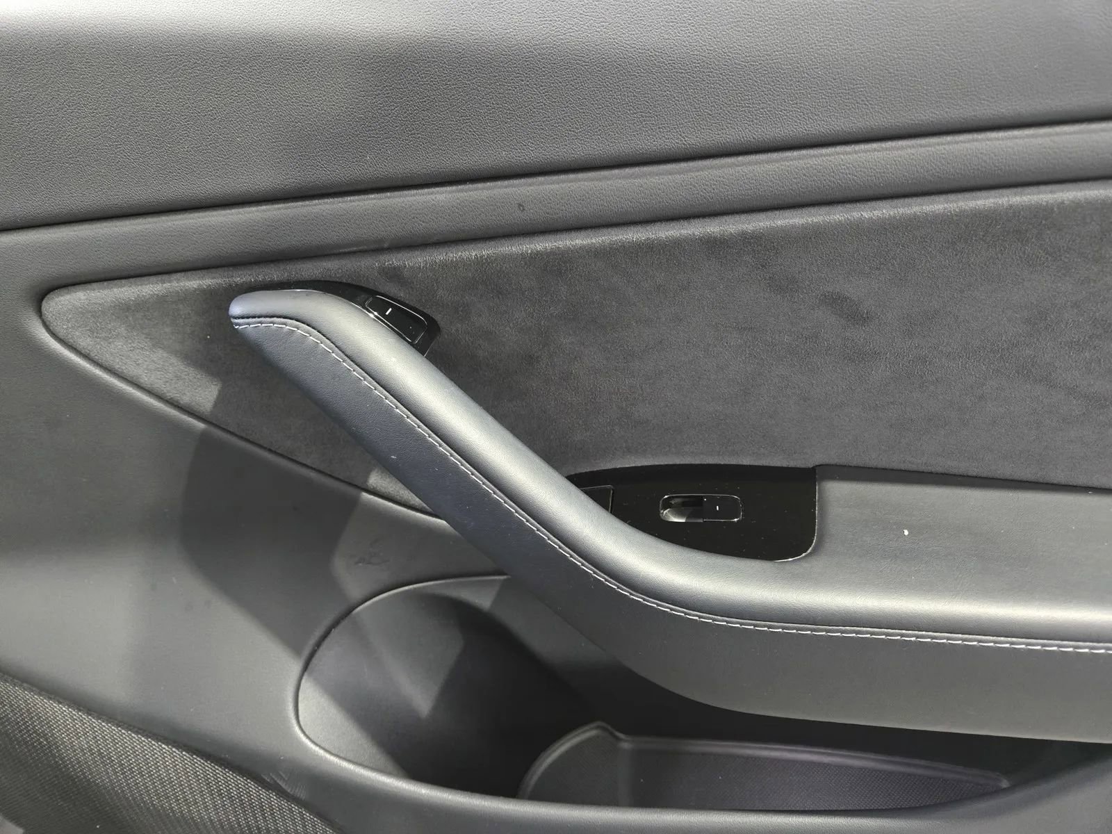 Used 2018 Tesla Model 3 Long Range RWD image 6