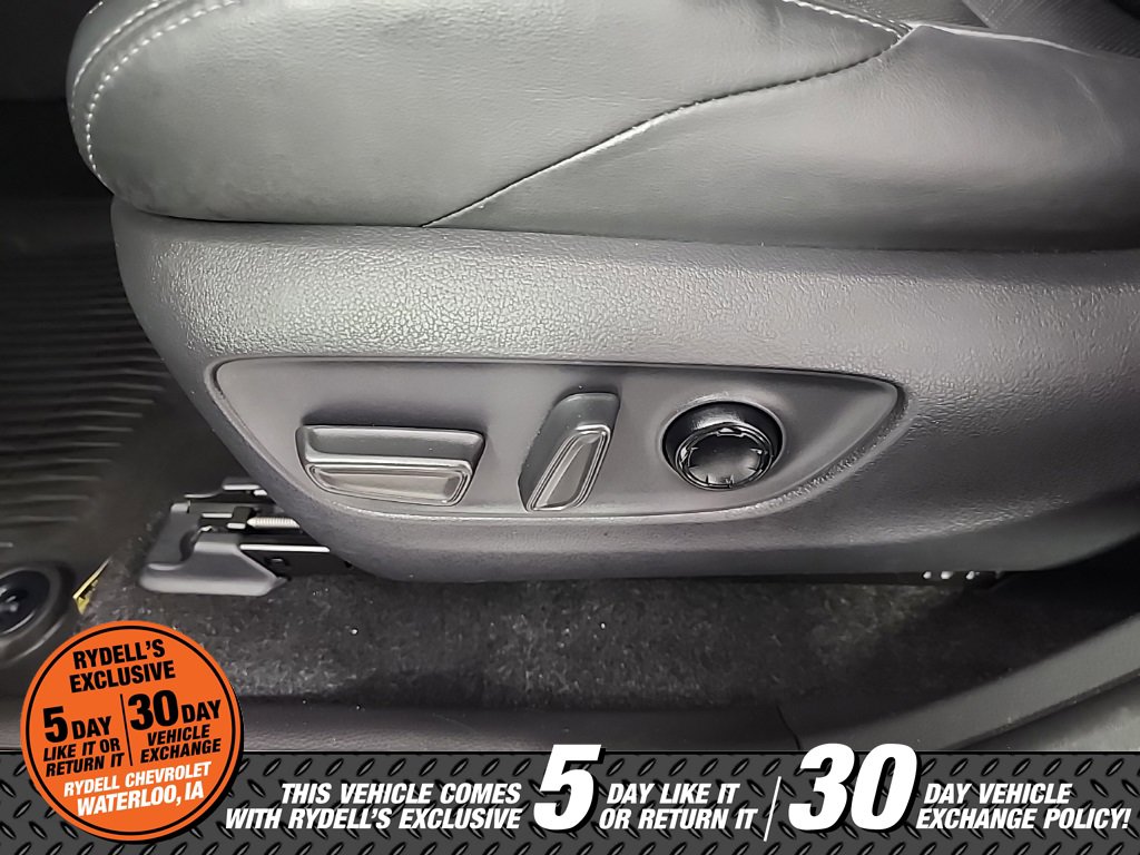 Used 2021 Toyota Venza XLE w/ Softex Package image 19