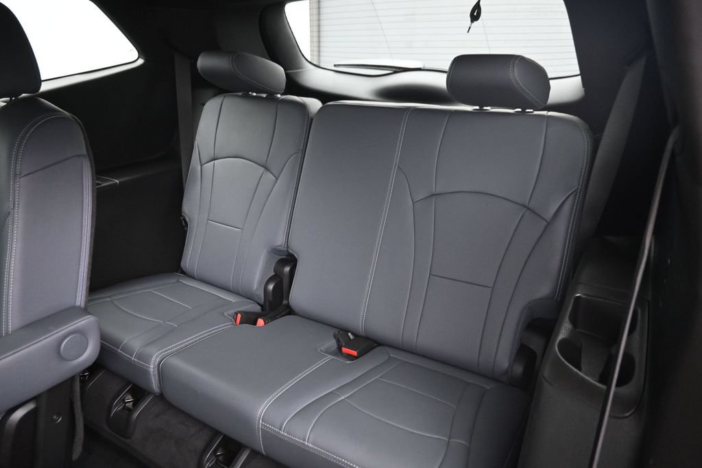 Used 2022 Buick Enclave Essence w/ LPO, Floor Liner Package AWD/4WD image 26