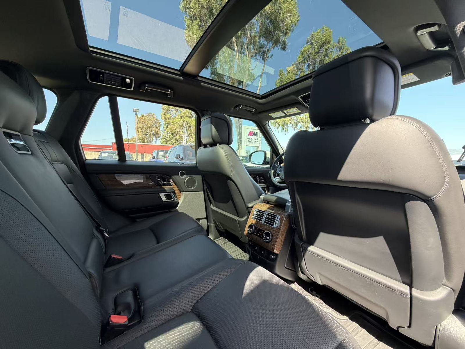 Used 2019 Land Rover Range Rover HSE AWD/4WD image 10