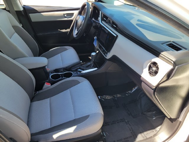 Used 2019 Toyota Corolla LE FWD image 18