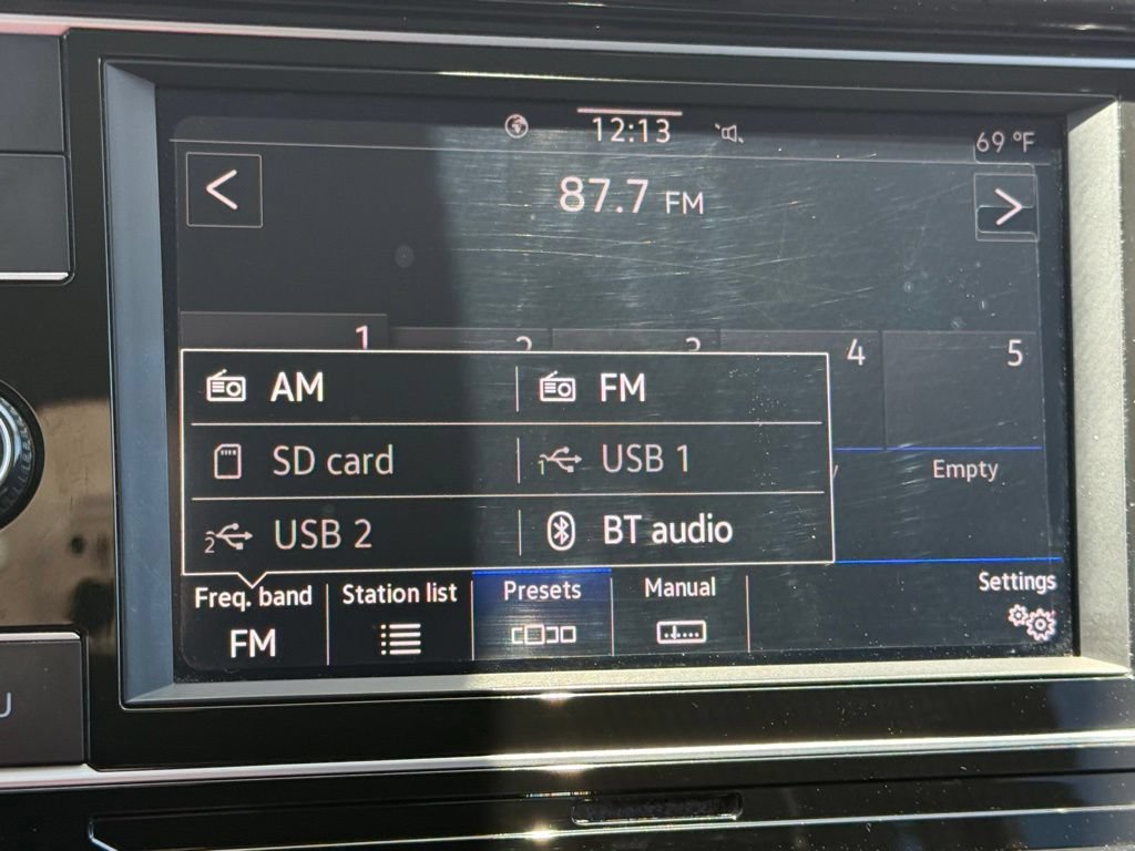 Certified 2024 Volkswagen Taos S FWD image 10