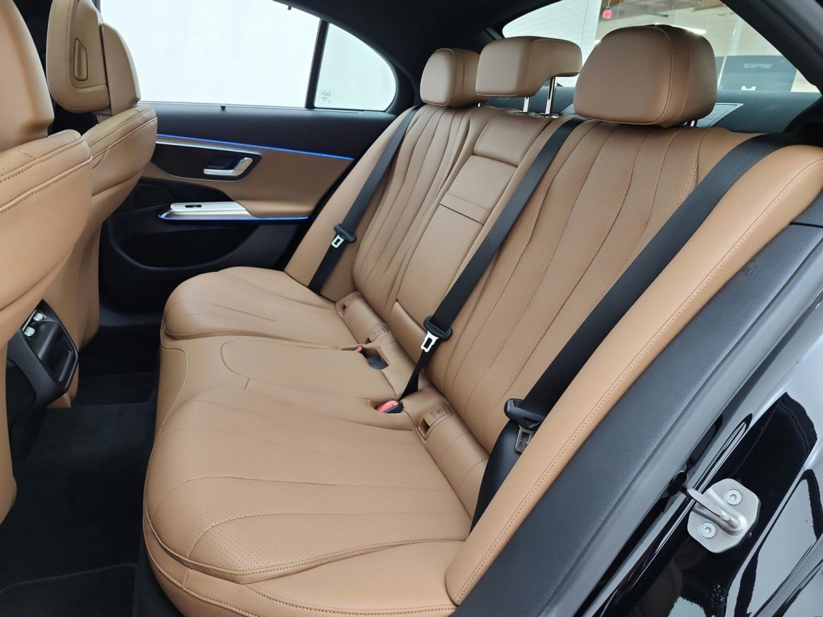 New 2027 Mercedes-Benz E 450 4MATIC Sedan image 11