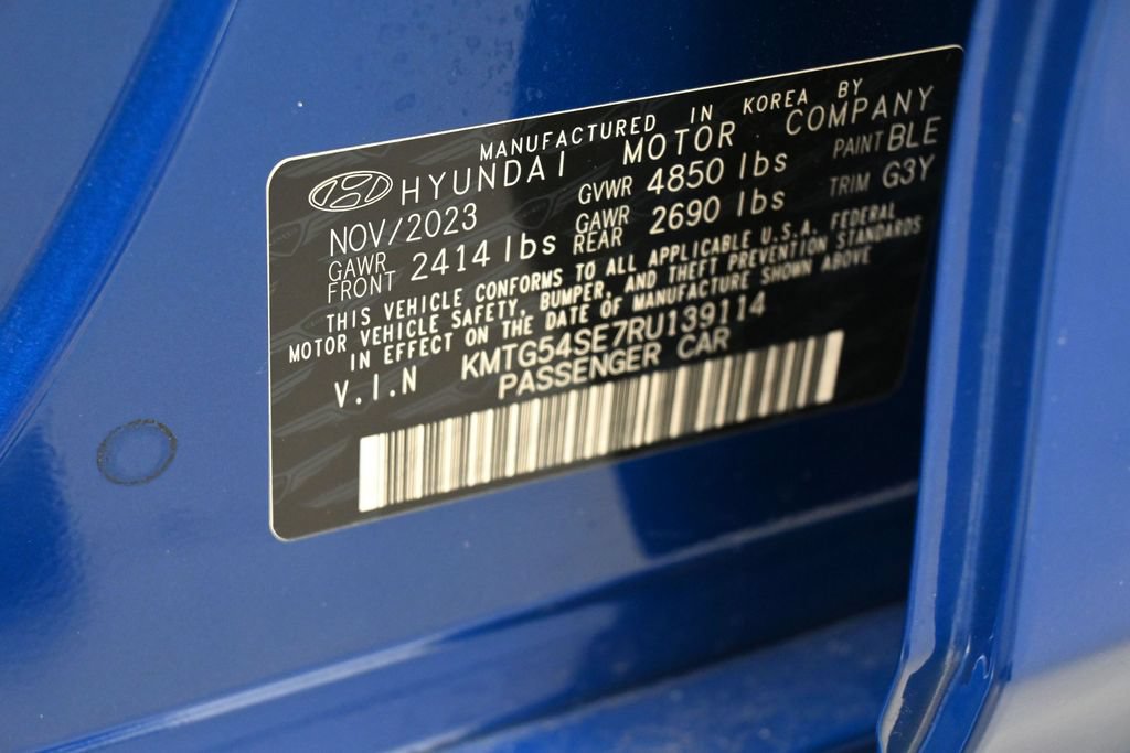 Used 2024 Genesis G70 3.3T Advanced RWD image 17