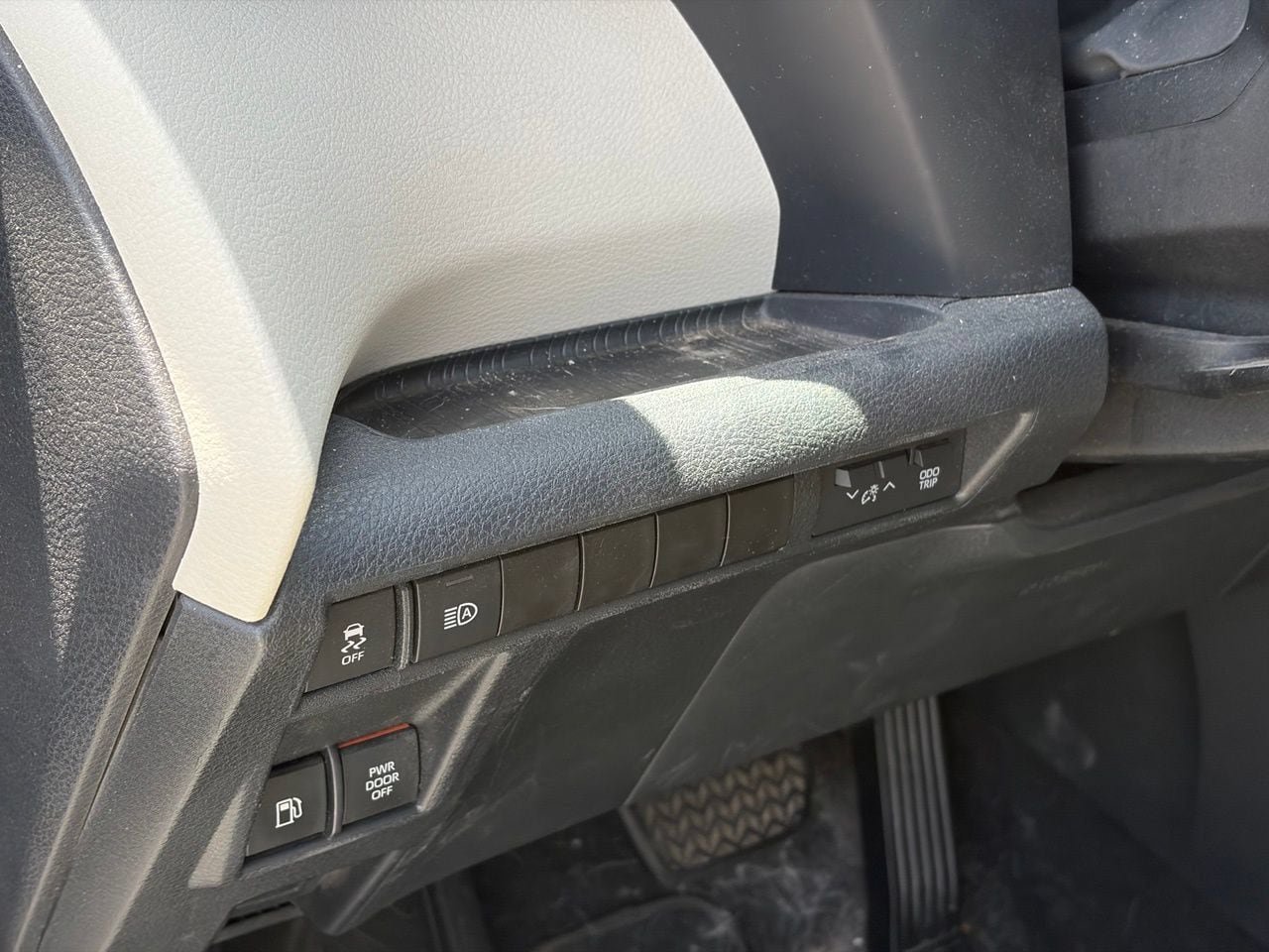 Used 2021 Toyota Sienna XLE FWD image 7