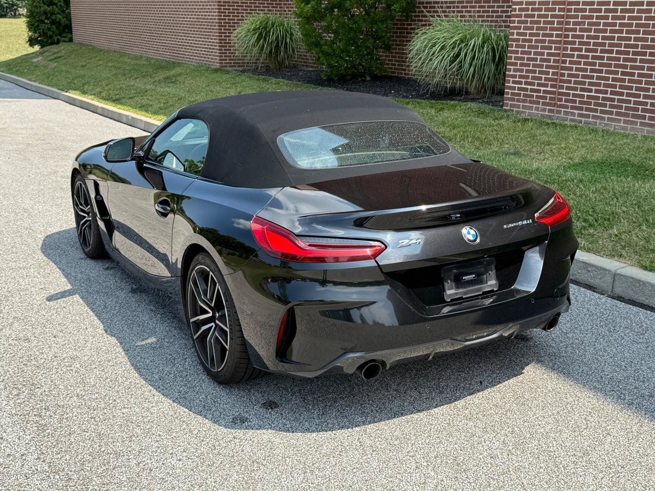 Used 2019 BMW Z4 sDrive30i w/ M Sport Package RWD image 9