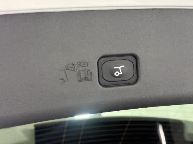 New 2026 Lincoln Nautilus Premier w/ Jet Appearance Package AWD/4WD image 23
