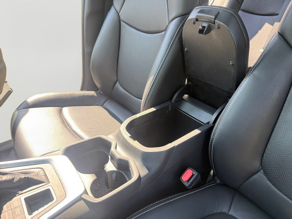 Used 2021 Toyota RAV4 XLE w/ Convenience Package AWD/4WD image 20