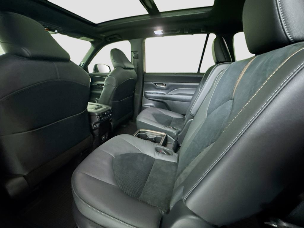 Used 2025 Toyota Grand Highlander MAX Platinum image 20