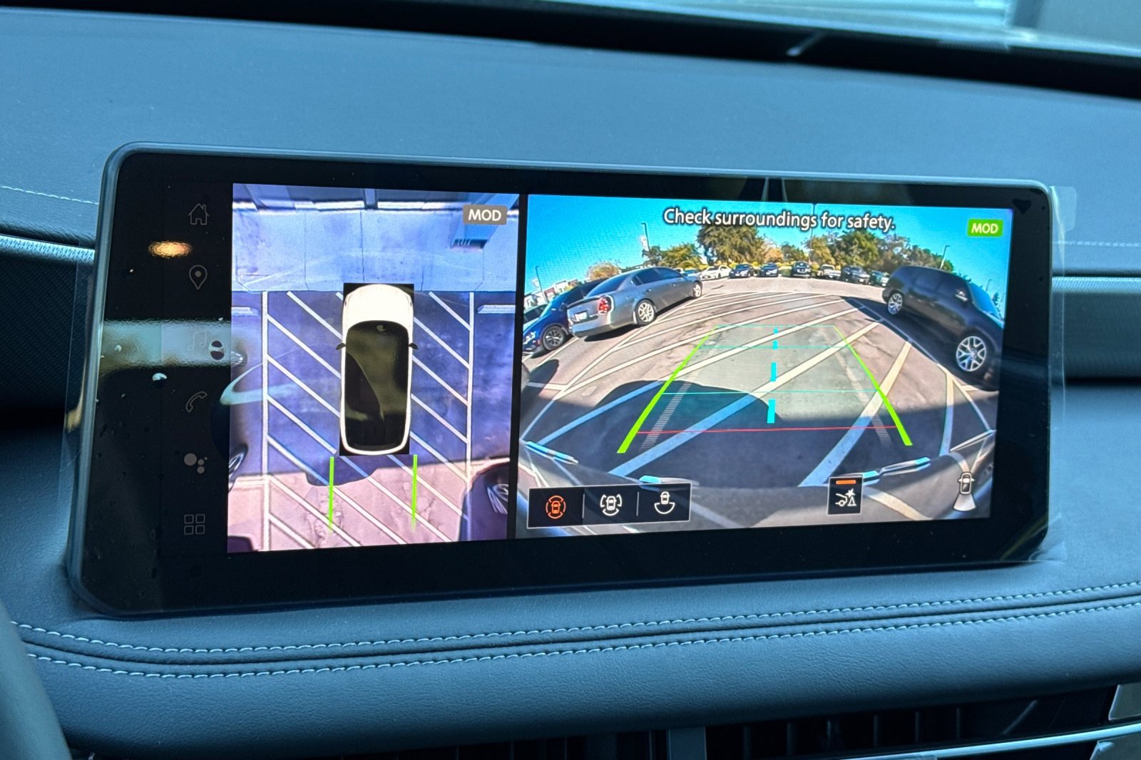 New 2026 INFINITI QX60 Luxe w/ Cargo Package image 23