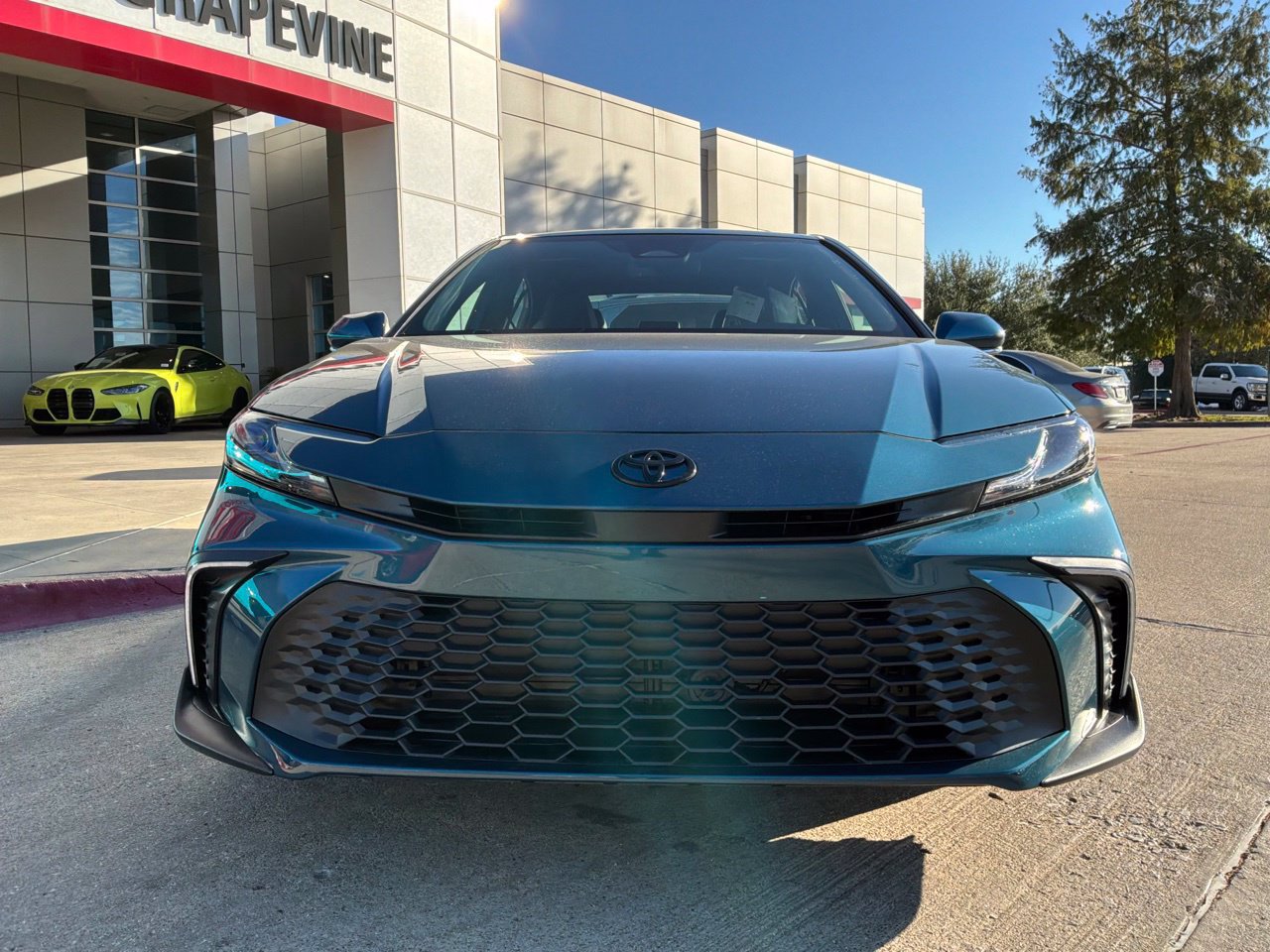 New 2026 Toyota Camry SE w/ Convenience Package FWD image 2