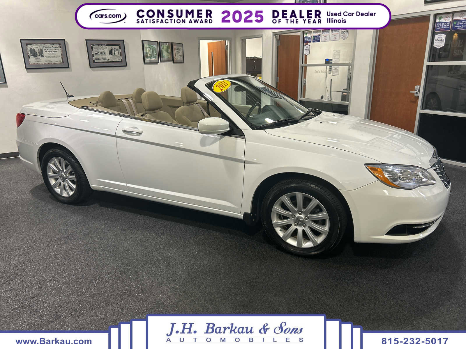 Used 2011 Chrysler 200 Touring w/ Cold Weather Group image 1