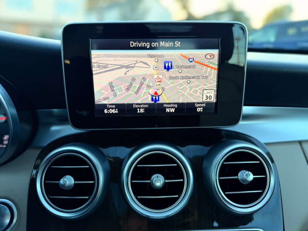 Used 2016 Mercedes-Benz C 300 4MATIC Sedan image 29