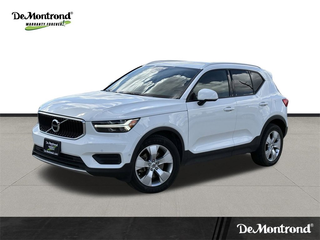 Used 2019 Volvo XC40 T5 Momentum