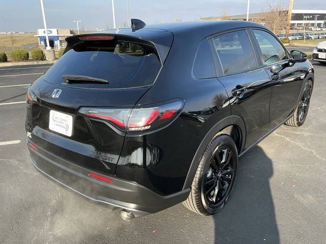 Used 2026 Honda HR-V Sport image 3