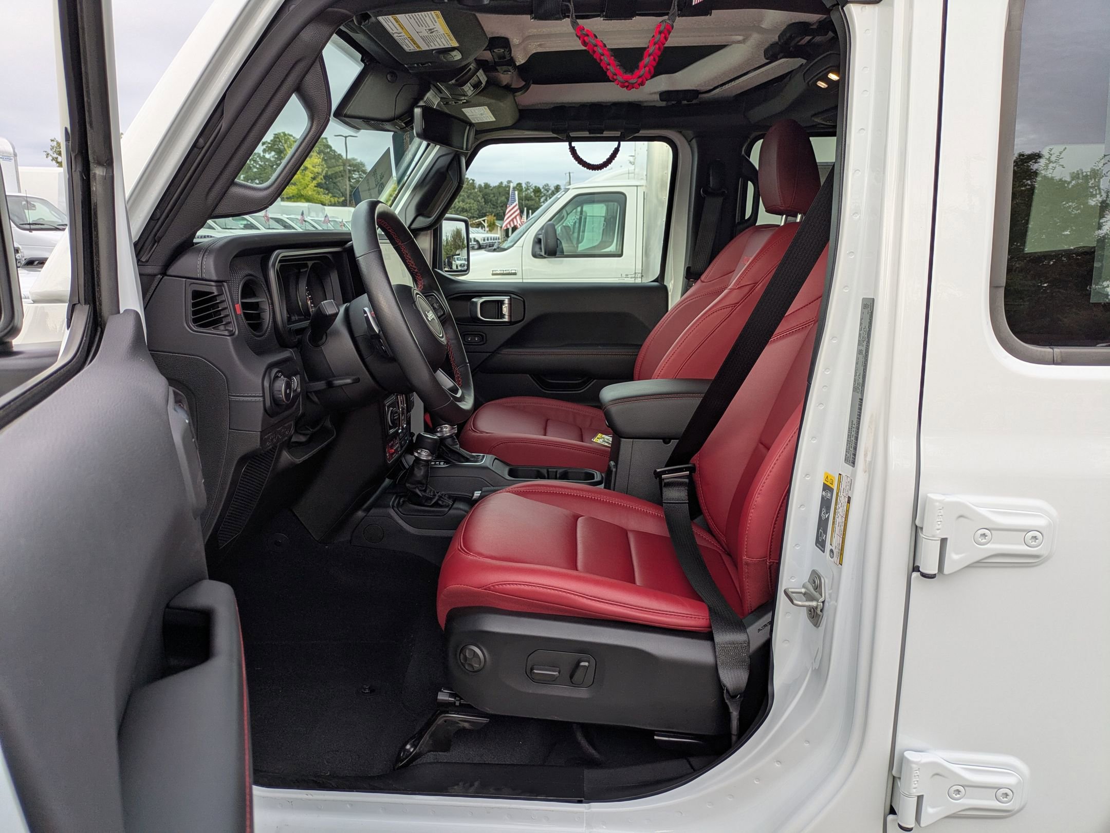 Used 2024 Jeep Wrangler Unlimited Rubicon 392 image 13