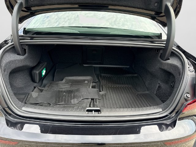 Certified 2024 Volvo S60 B5 Ultimate w/ Protection Package Premier AWD/4WD image 25