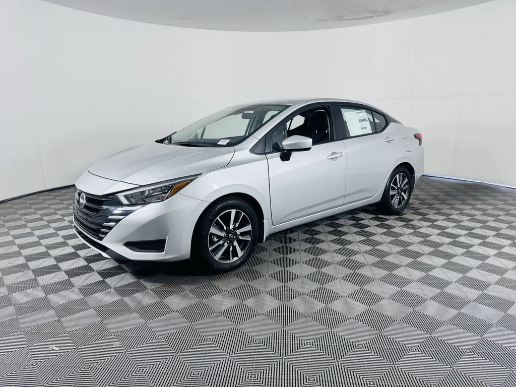 Used 2025 Nissan Versa SV w/ Trunk Package FWD image 4