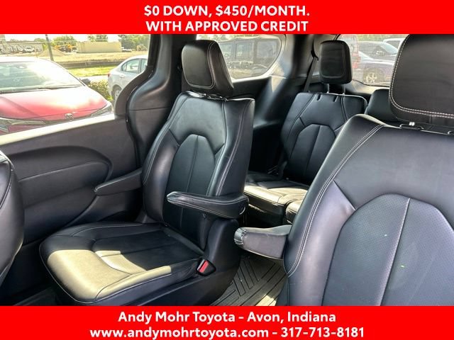 Used 2024 Chrysler Pacifica Limited FWD image 11