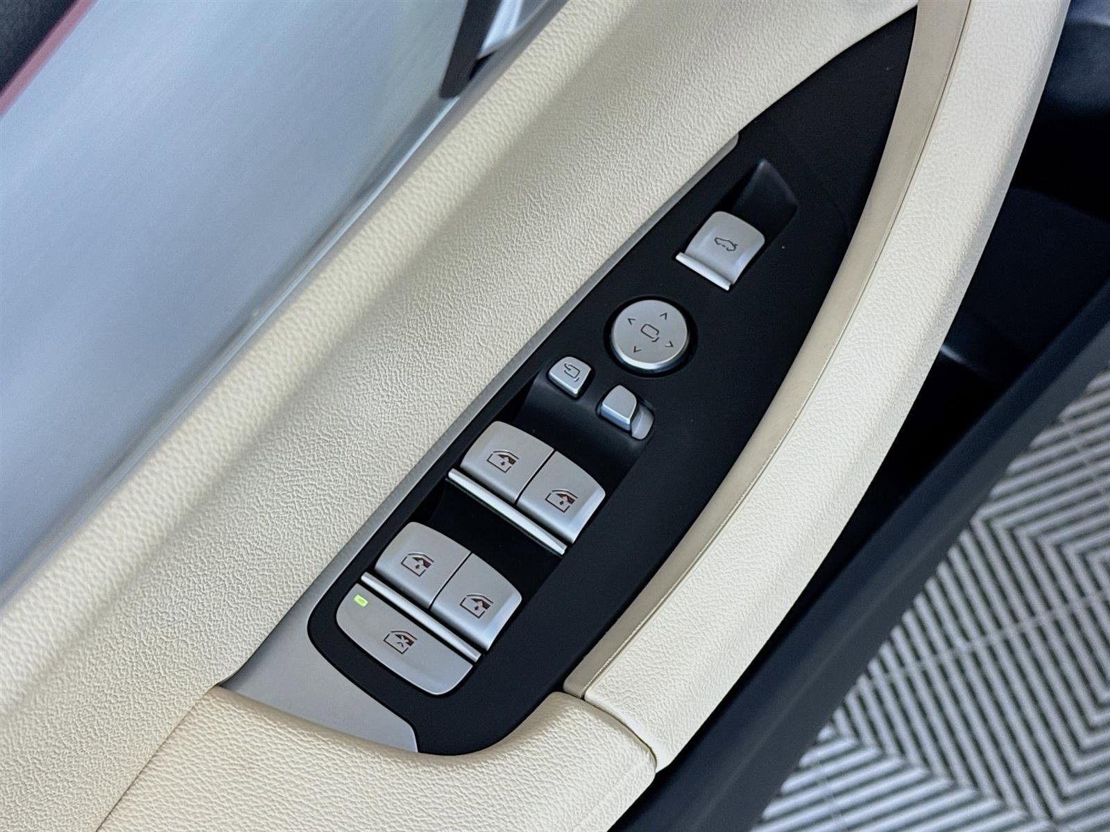 Used 2023 BMW X3 sDrive30i w/ M Sport Package image 21