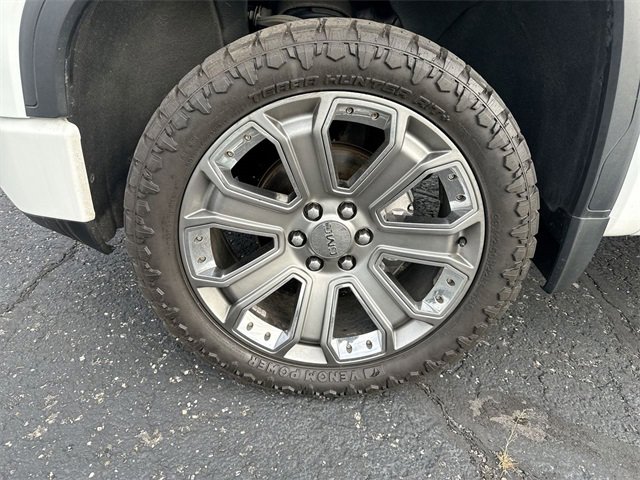 Used 2021 GMC Sierra 1500 AT4 w/ AT4 Value Package image 10