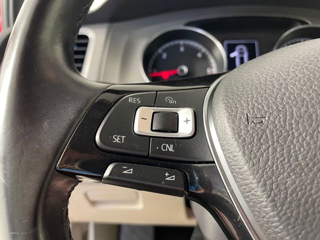 Used 2015 Volkswagen Golf TDI S FWD image 11
