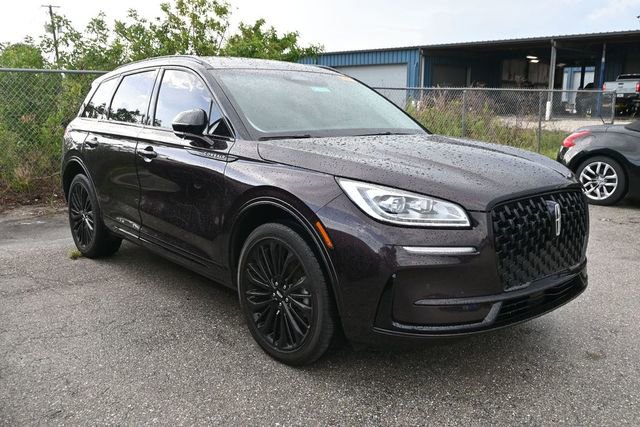 Used 2023 Lincoln Corsair Reserve w/ Equipment Group 201A FWD image 16